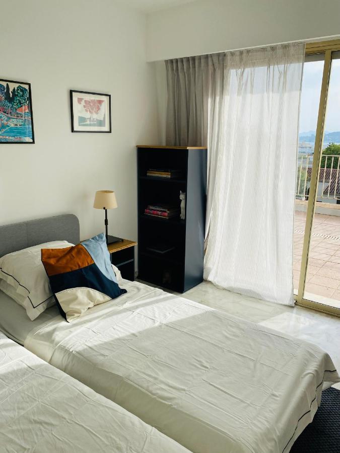 Panoramic Sea View Penthouse With Jacuzzi And 450 Sqm Terrace Appartement Antibes Buitenkant foto