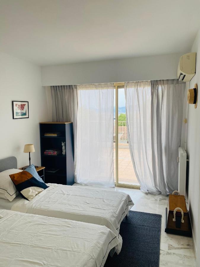 Panoramic Sea View Penthouse With Jacuzzi And 450 Sqm Terrace Appartement Antibes Buitenkant foto